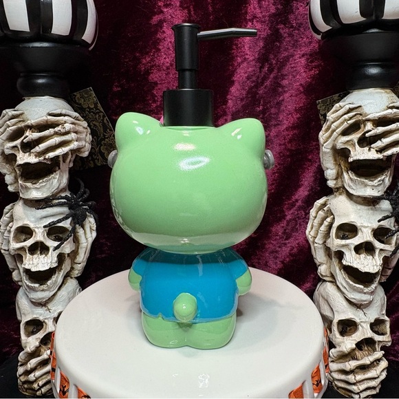 Halloween Spooky Season Sanrio Hello Kitty Frankenstein Monster Soap Dispenser - Picture 4 of 12